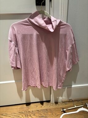 Lululemon Short Sleeve Cotton Mock Neck, Pink Peony, Size L
